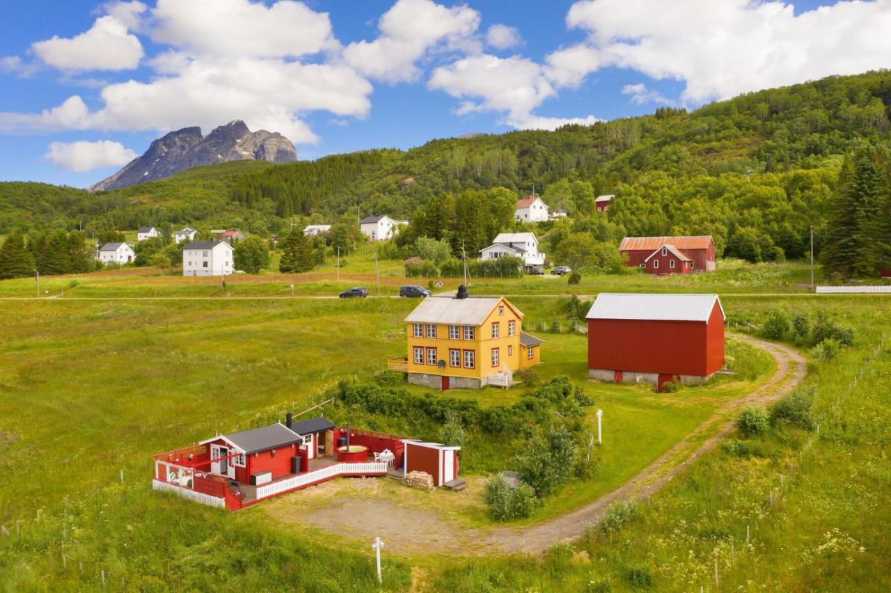 Andorja En Idyllisk Perle Naer Lofoten Ibestad Buitenkant foto